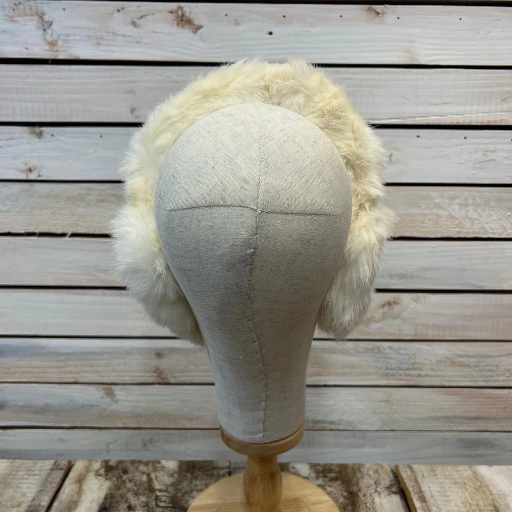 Vintage‎ White Fur Earmuffs Winter Coquette Y2K Soft Plush Ivory - Picture 4 of 8
